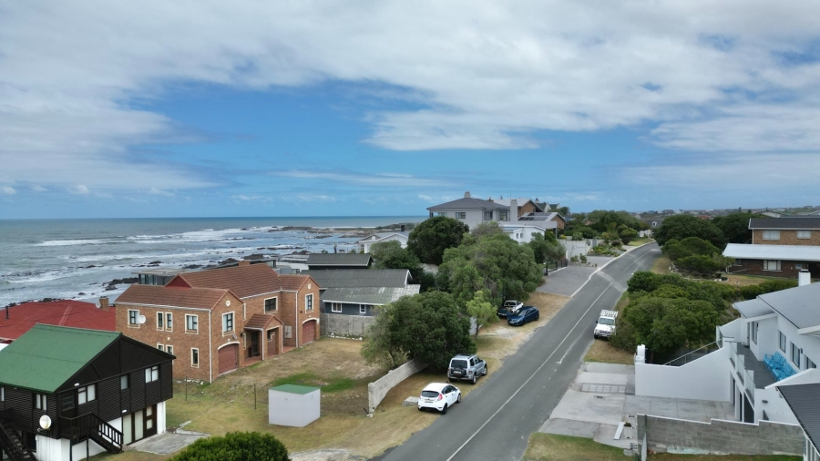 5 Bedroom Property for Sale in Gansbaai Central Western Cape